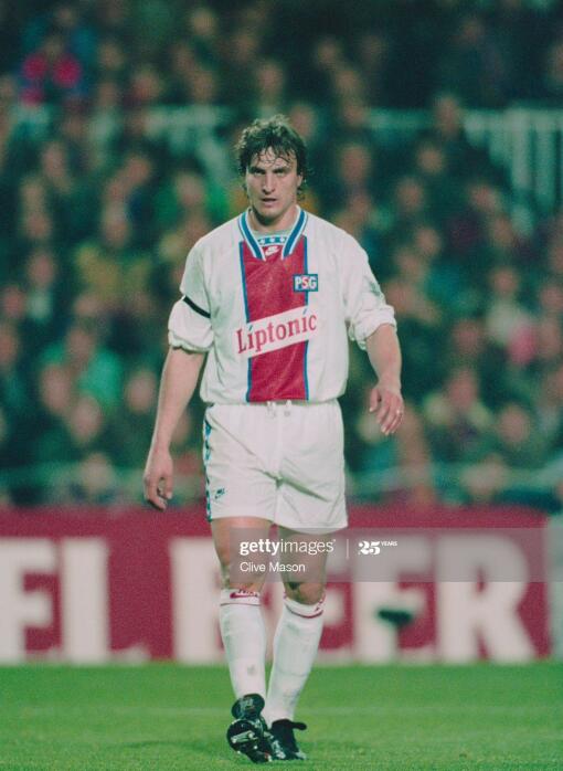 od体育官网app-阿尔勒击败斯特拉斯堡，豪取三分(阿尔勒击败斯特拉斯堡,豪取三分球)