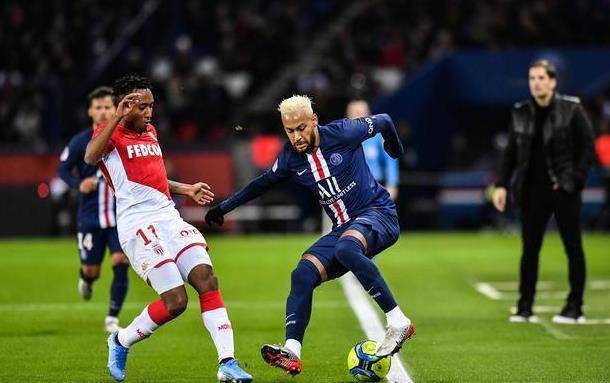 阿尔勒击败斯特拉斯堡，豪取三分(阿尔勒击败斯特拉斯堡,豪取三分球)