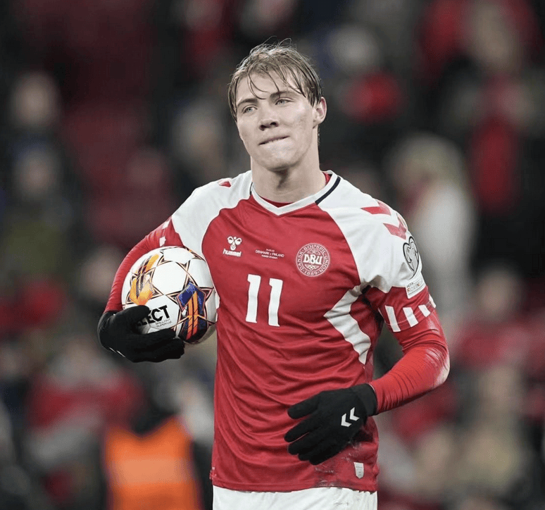 包含波兰对斯洛文尼亚：疯狂争夺欧洲杯资格的词条