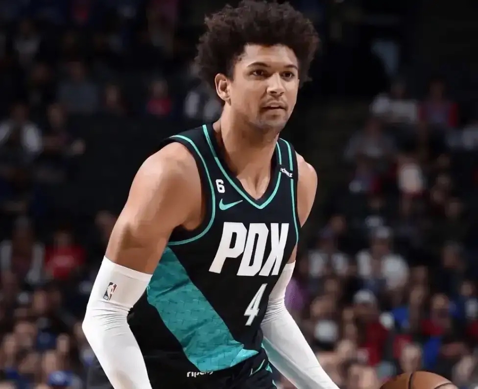 od体育app下载地址-开拓者签下自由球员大卫-李加强内线实力