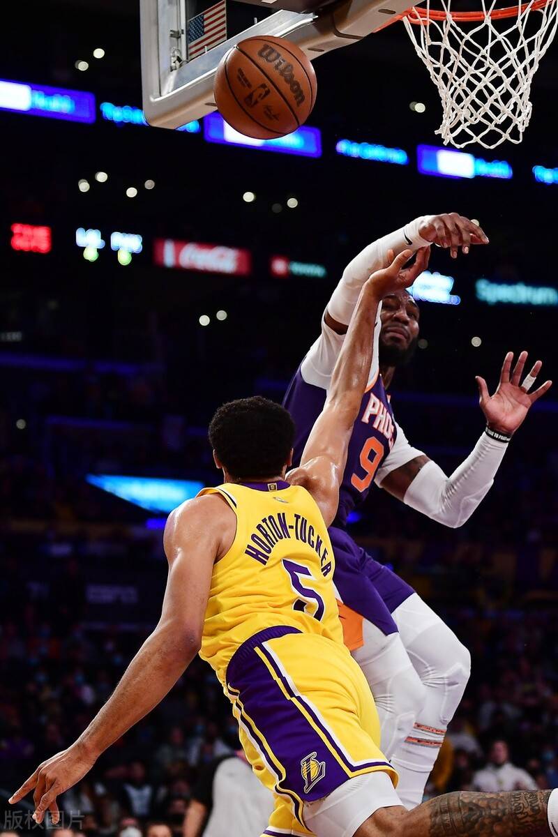 火箭大胜老鹰，终结五连败